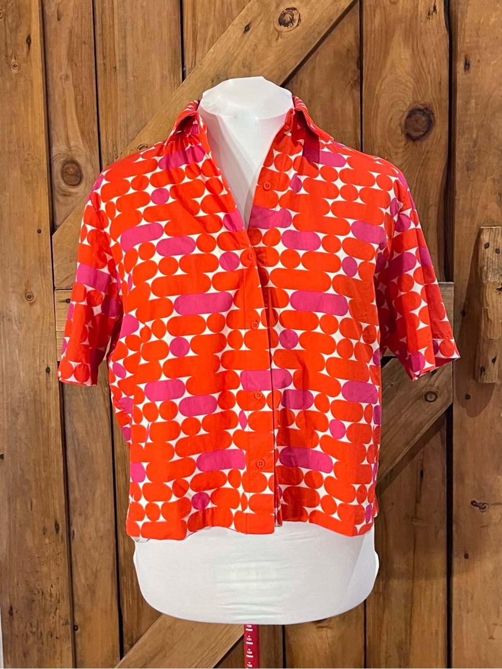 Simons Red and Pink Geometric Short Sleeve Button Front Top medium